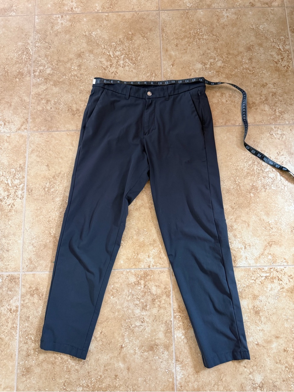 Men’s Lululemon slim fit ABC pants size 34x28